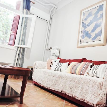 Under The Rock Of Acropolis By Yha Apartment Athena Bagian luar foto